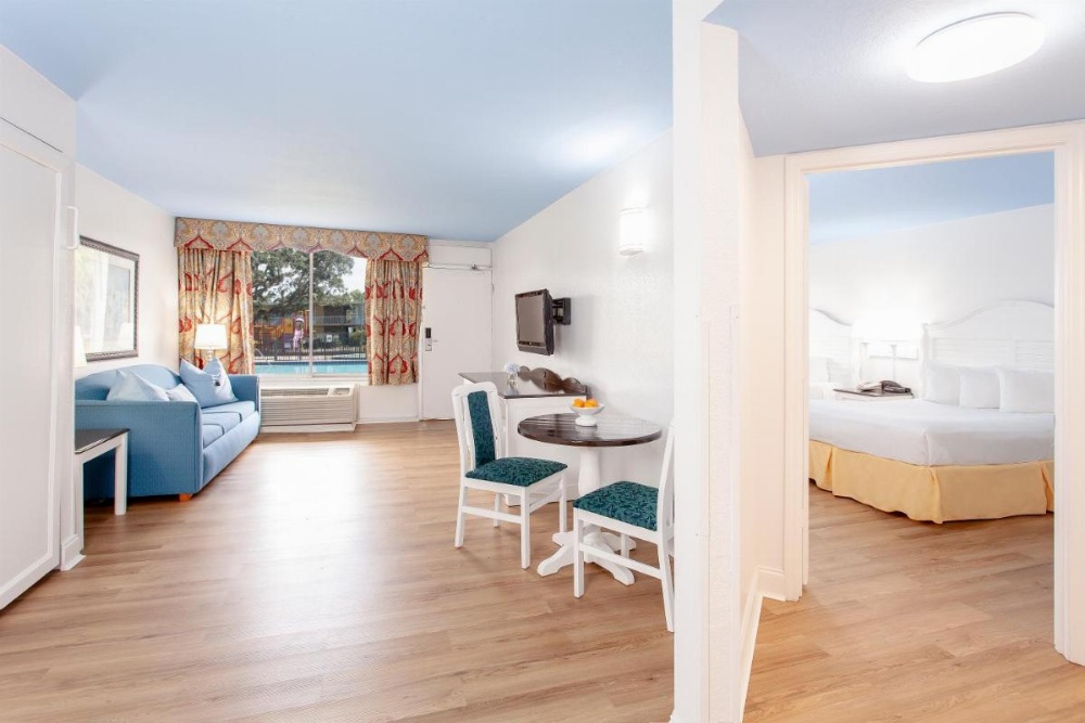 Room image 3